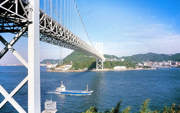 鞆の浦－56km－生口島－34km－來島海峽－52km－松山道後 Day 02 － 01